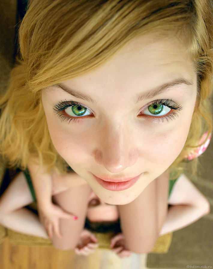 Green eyed girlfriend gets facial