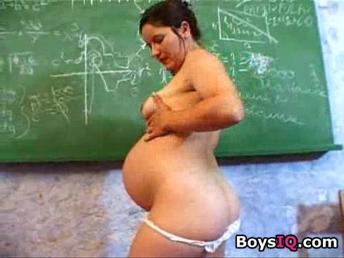 School teacher masturbates after classes with