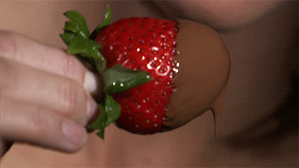 Chubbybbw teen pisses strawberry eats