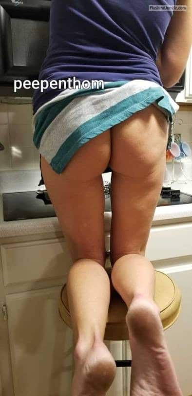Pretty S. reccomend housewife short miniskirt cleaning upskirt